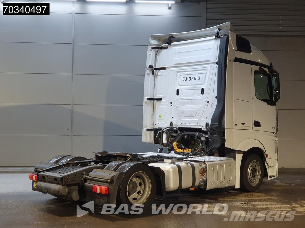 Mercedes-Benz Actros 1942 4X2 Mega StreamSpace NL 2xTanks Hebesa Vilcēji