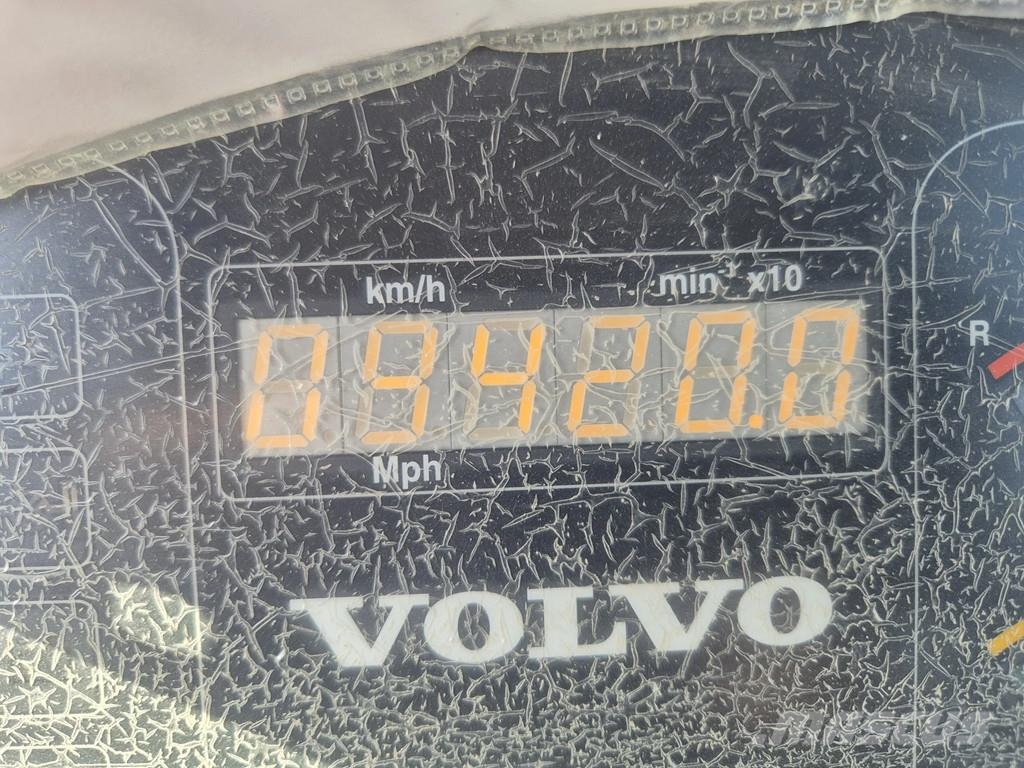 Volvo L30B-Z/X - year 2007 - 9420 hours لوادر بعجل