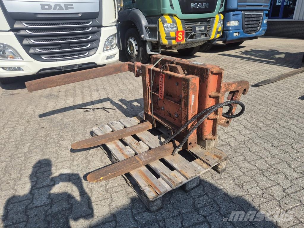 Volvo L30B-Z/X - year 2007 - 9420 hours لوادر بعجل