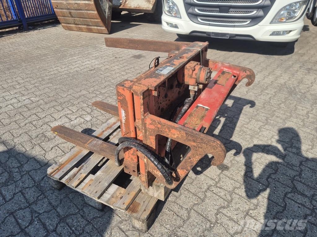 Volvo L30B-Z/X - year 2007 - 9420 hours لوادر بعجل