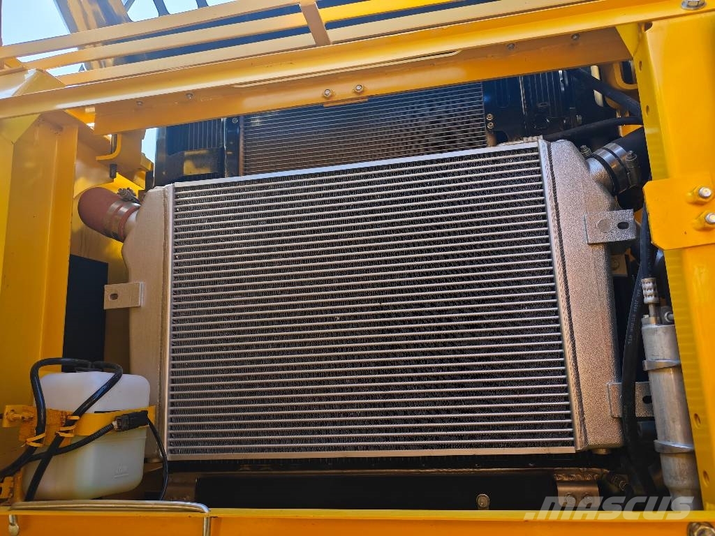 Komatsu PC 360-7 Paletli ekskavatörler