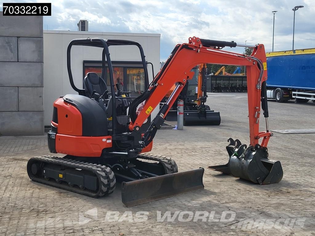 Kubota U36 -4 3 Buckets - Like New! Minigraafmachines < 7t