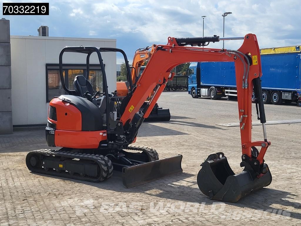 Kubota U36 -4 3 Buckets - Like New! Minigraafmachines < 7t