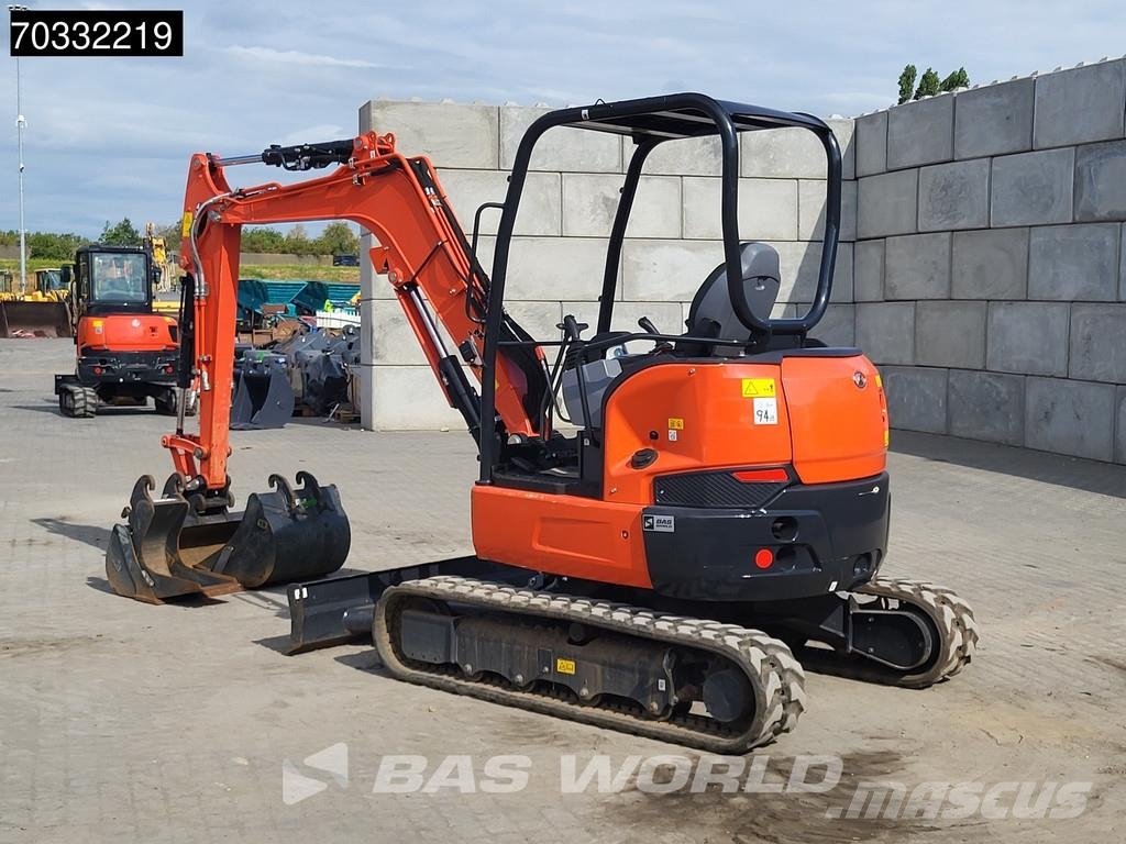 Kubota U36 -4 3 Buckets - Like New! Minigraafmachines < 7t