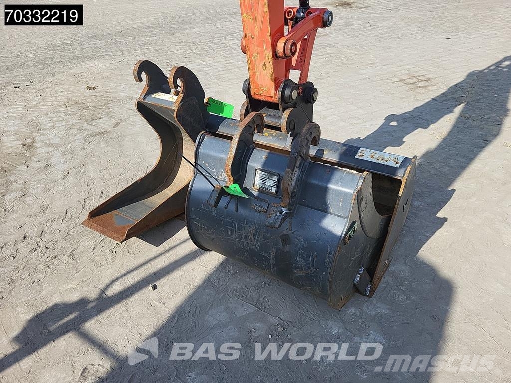 Kubota U36 -4 3 Buckets - Like New! Minigraafmachines < 7t