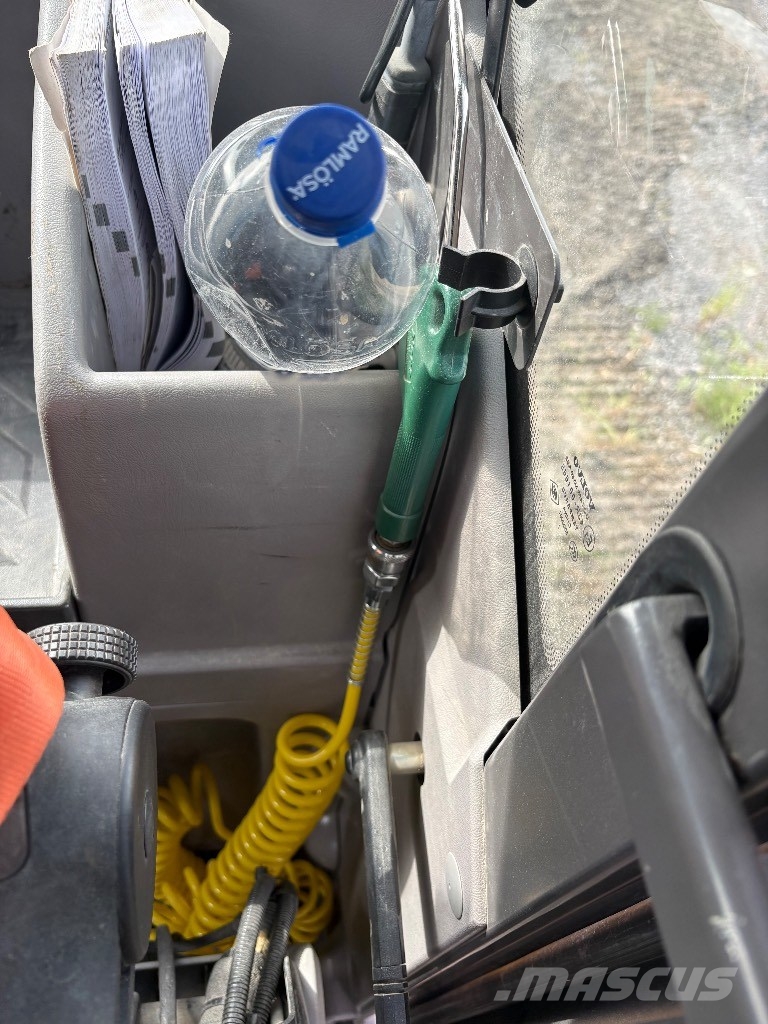 Volvo Ec250ENL Bandgrävare