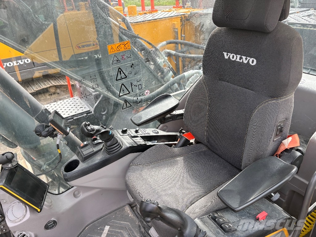 Volvo Ec250ENL Bandgrävare