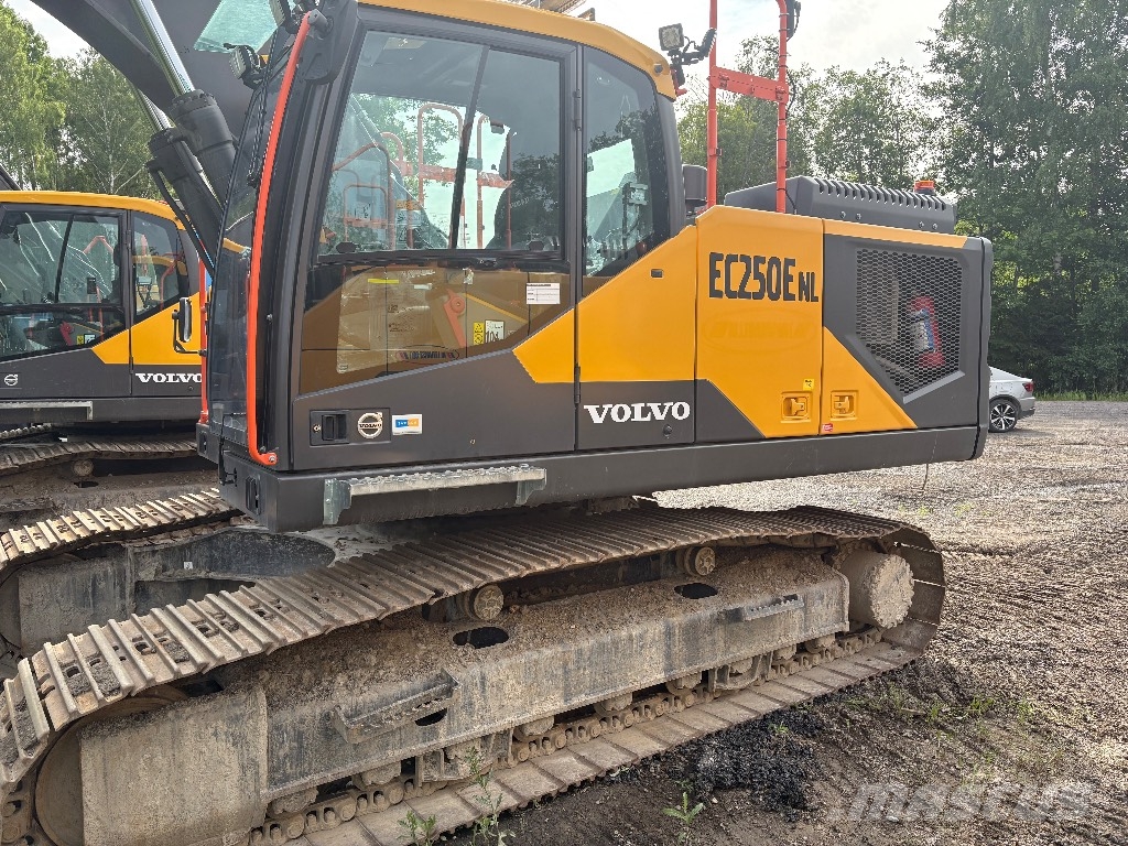 Volvo Ec250ENL Bandgrävare