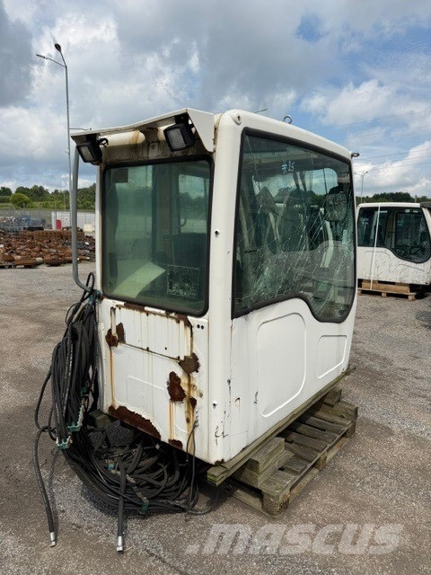 Liebherr A 944 C HD USED CAB Cabine en interieur