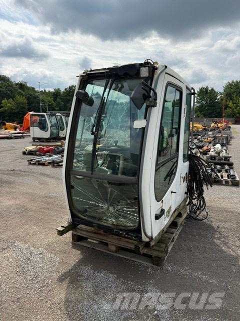 Liebherr A 944 C HD USED CAB Cabine en interieur