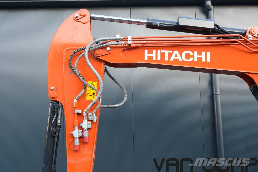 Hitachi ZX 55 U-6 CLR | 2022 | 905h | A/C 소형 굴삭기 7톤 미만