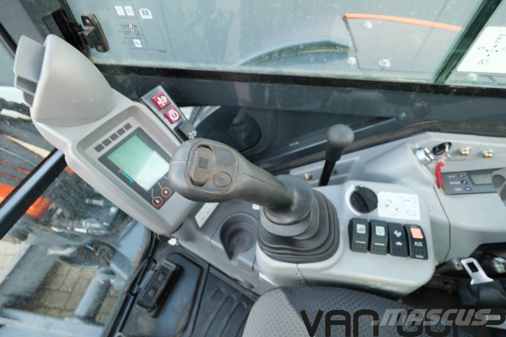 Hitachi ZX 55 U-6 CLR | 2022 | 905h | A/C 소형 굴삭기 7톤 미만