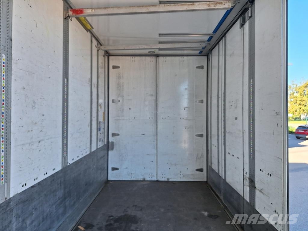 Volvo Vehicle Rigid 6x2-2 box full side opening Furgoonautod