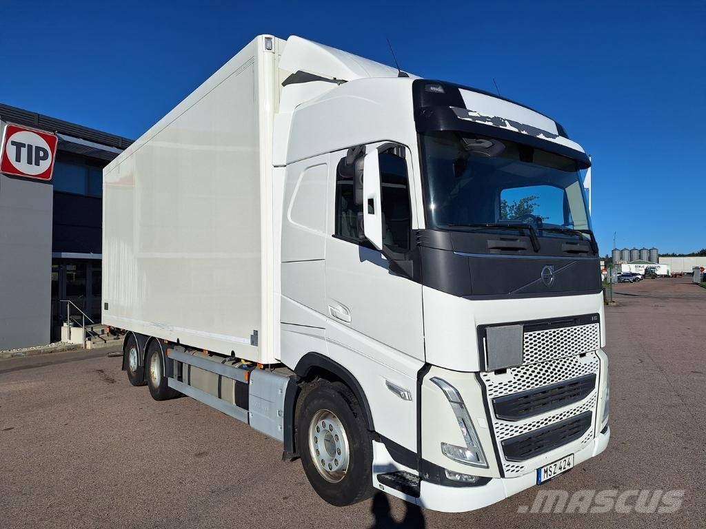 Volvo Vehicle Rigid 6x2-2 box full side opening Furgoonautod