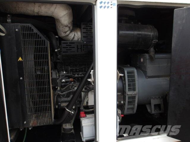Sdmo R135 Geradores a diesel