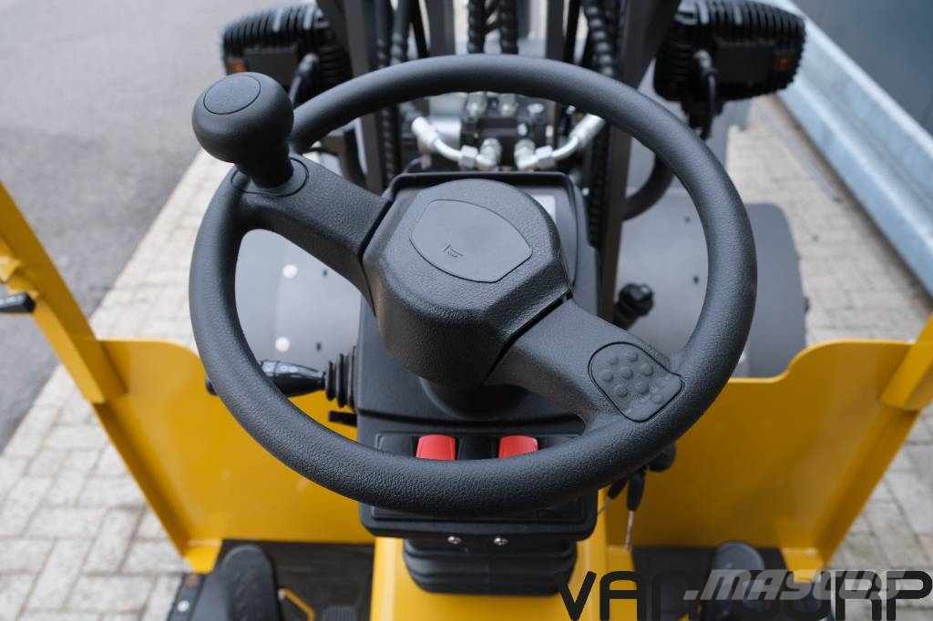Eurotrac W12 s | 2026 | kenteken | euro giant Radlader