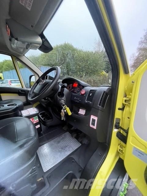 Fiat Ducato A&E Fiat Ducato A&E Vehicle with Stryker Pr Sanitky