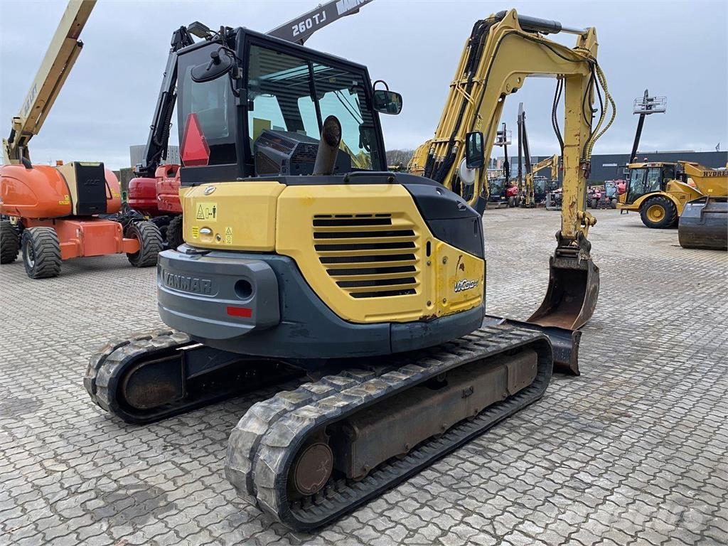 Yanmar VIO80-1A حفارات بعجل