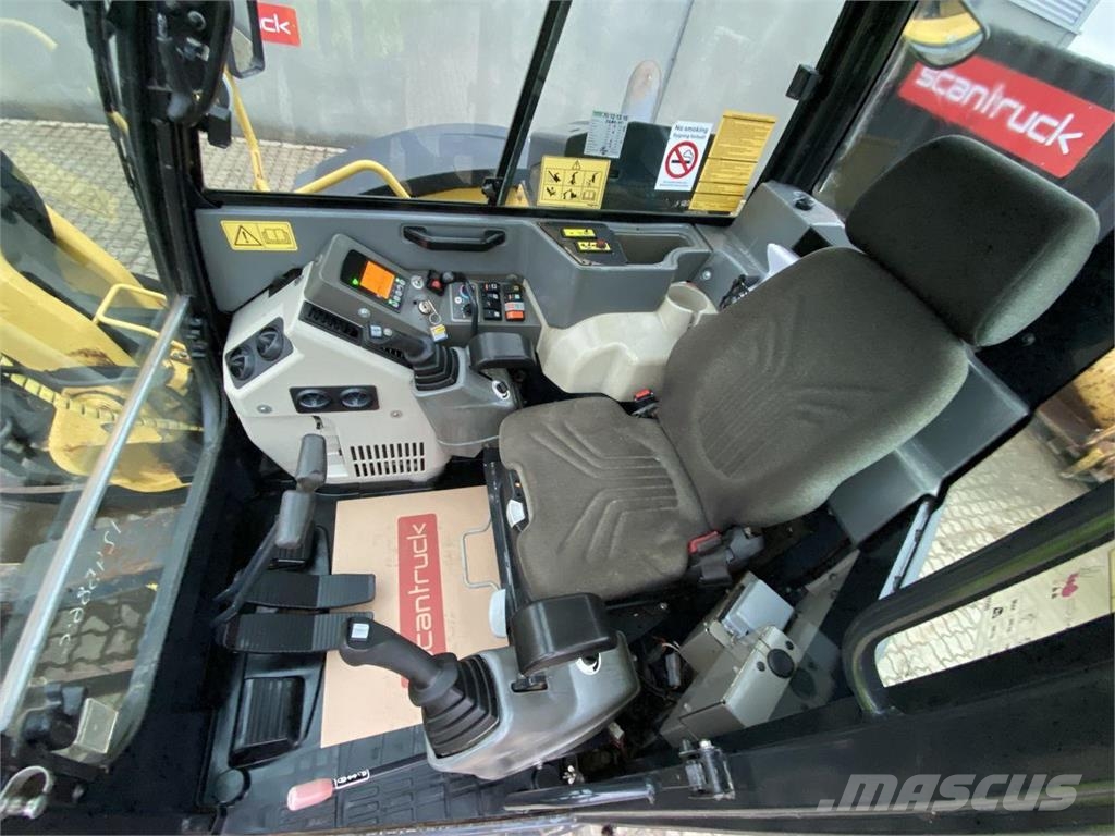 Yanmar VIO80-1A حفارات بعجل