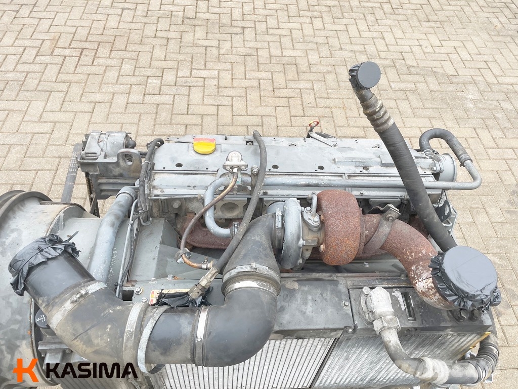 ABG Titan 325 EPM Deutz BF6M1013 engine Motores
