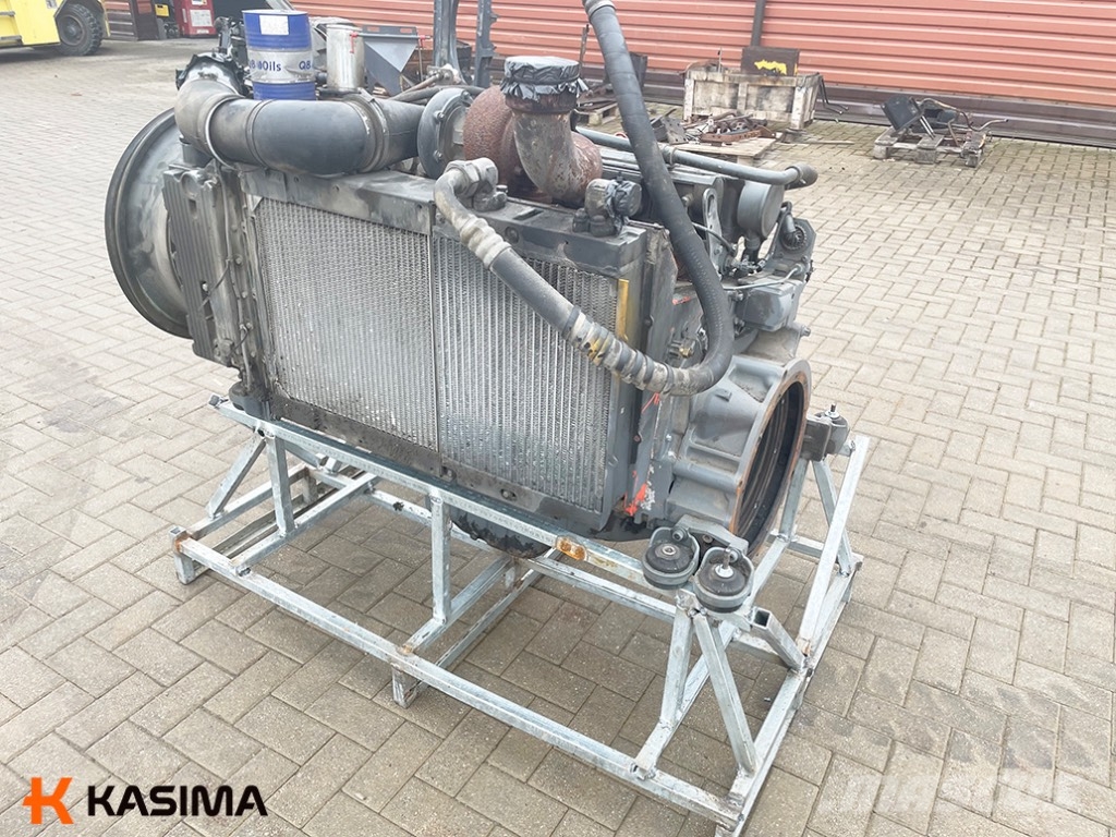 ABG Titan 325 EPM Deutz BF6M1013 engine Motores