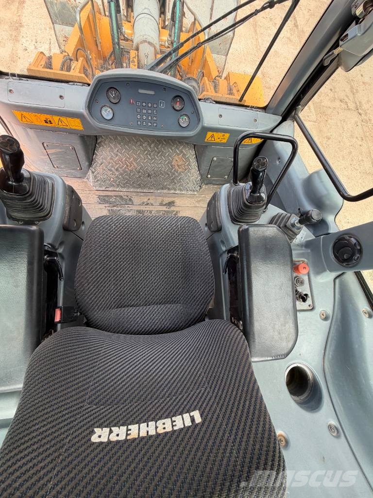 Liebherr LR 624 Laderaupen