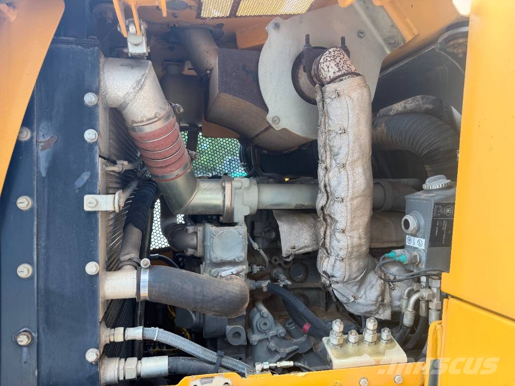 Liebherr LR 624 Laderaupen
