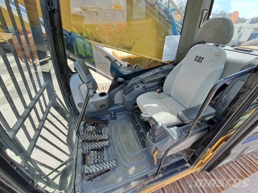 CAT 330DL UHD Koparki gąsienicowe