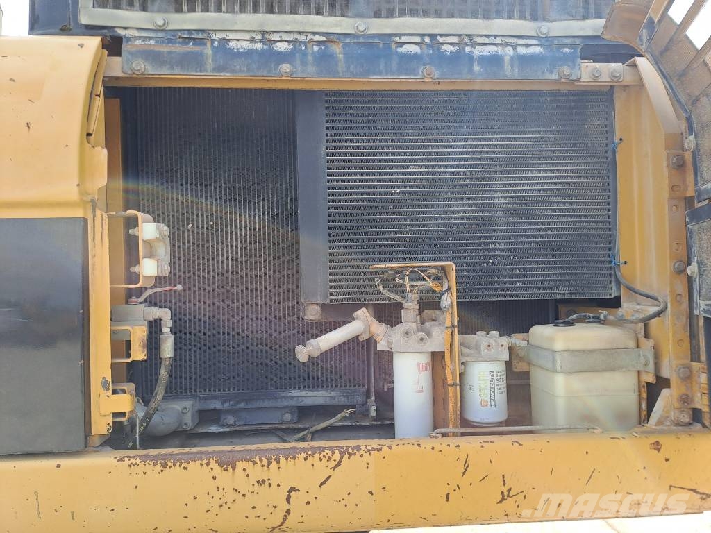 CAT 330DL UHD Koparki gąsienicowe