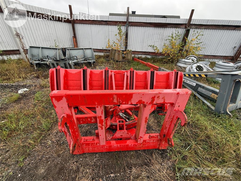 Atlas 65 Iekrāvēji uz riteņiem
