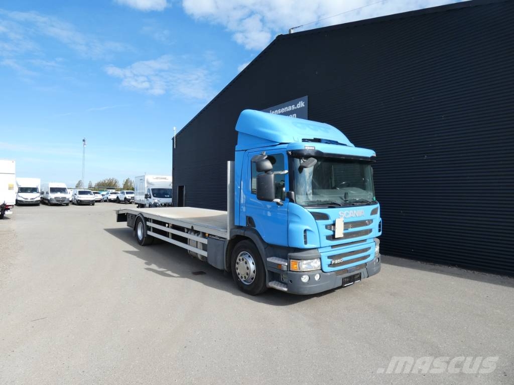 Scania P 250 Camiones de cama baja