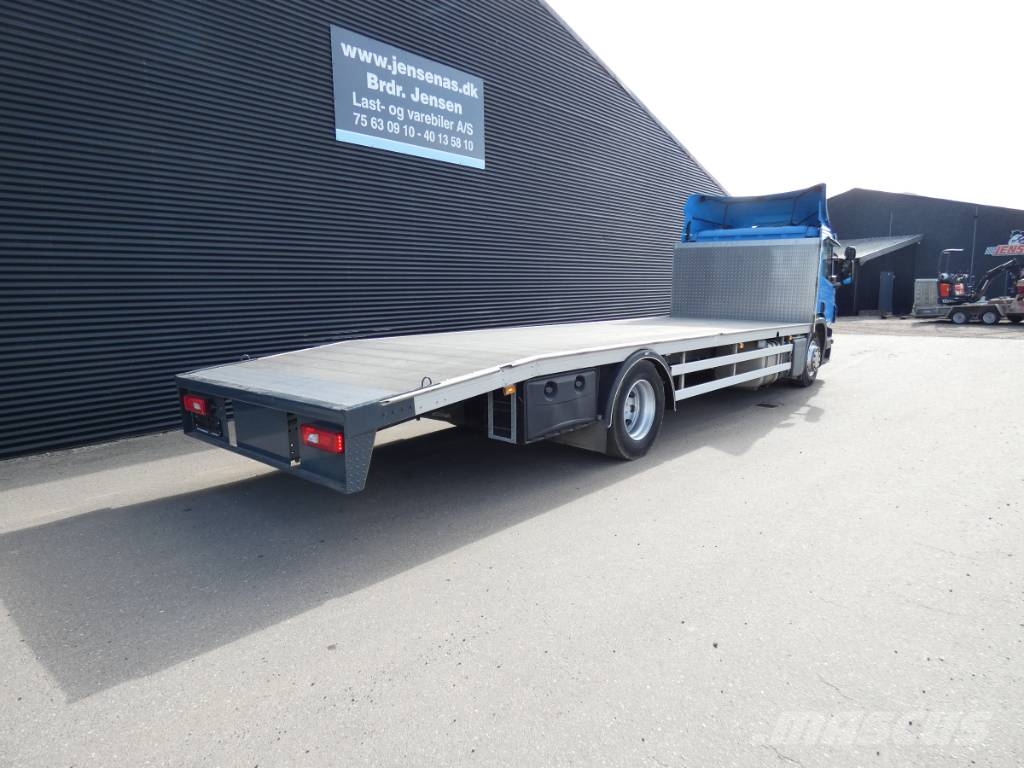 Scania P 250 Camiones de cama baja