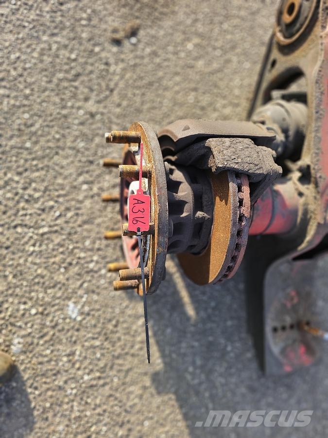 SAF TRAILER AXLE DISC BRAKES 3 PIECES. Осі