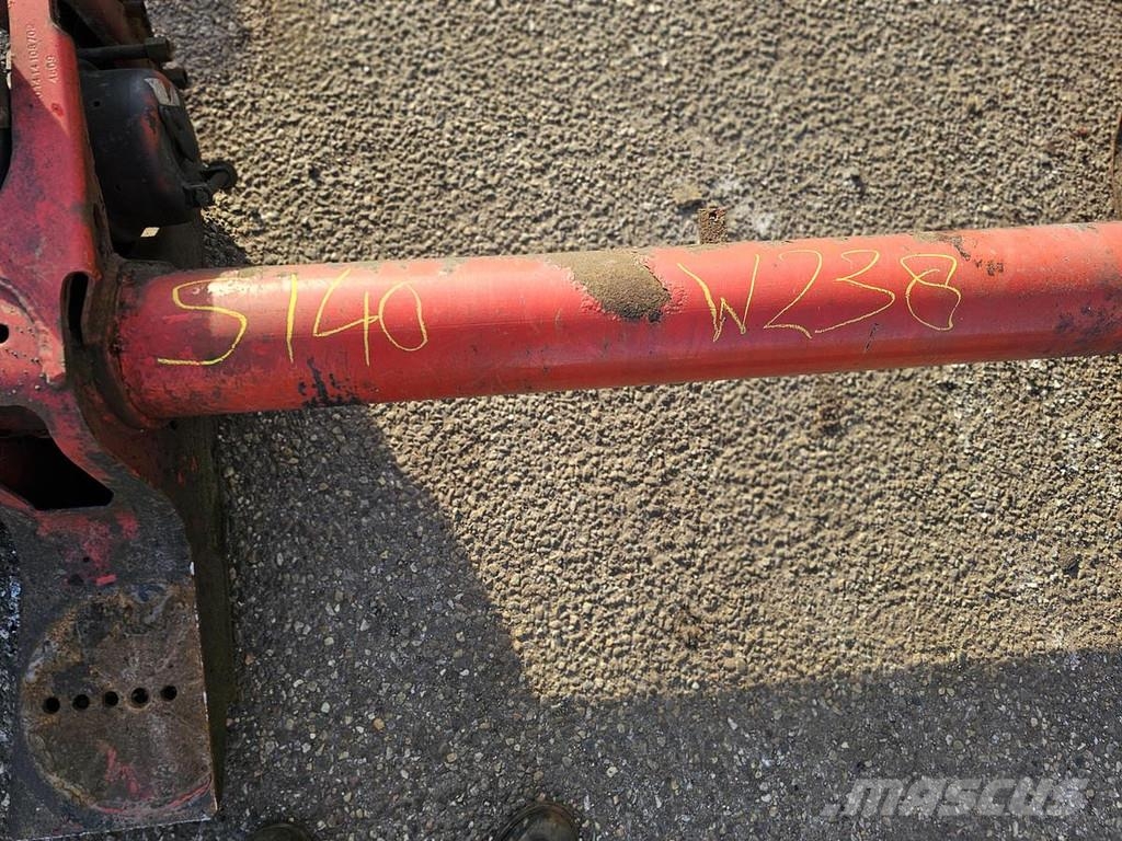 SAF TRAILER AXLE DISC BRAKES 3 PIECES. Осі