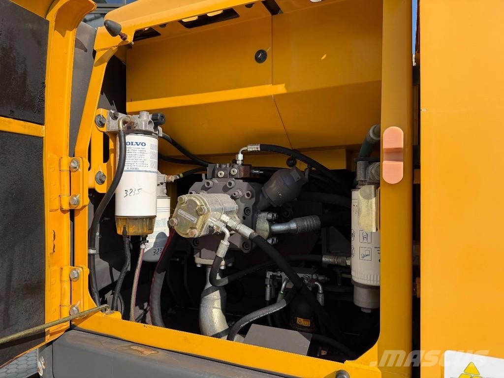 Volvo EW160C ONLY 4319 ORIGINAL HOURS! حفارات بعجل