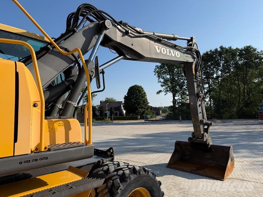 Volvo EW160C ONLY 4319 ORIGINAL HOURS! حفارات بعجل