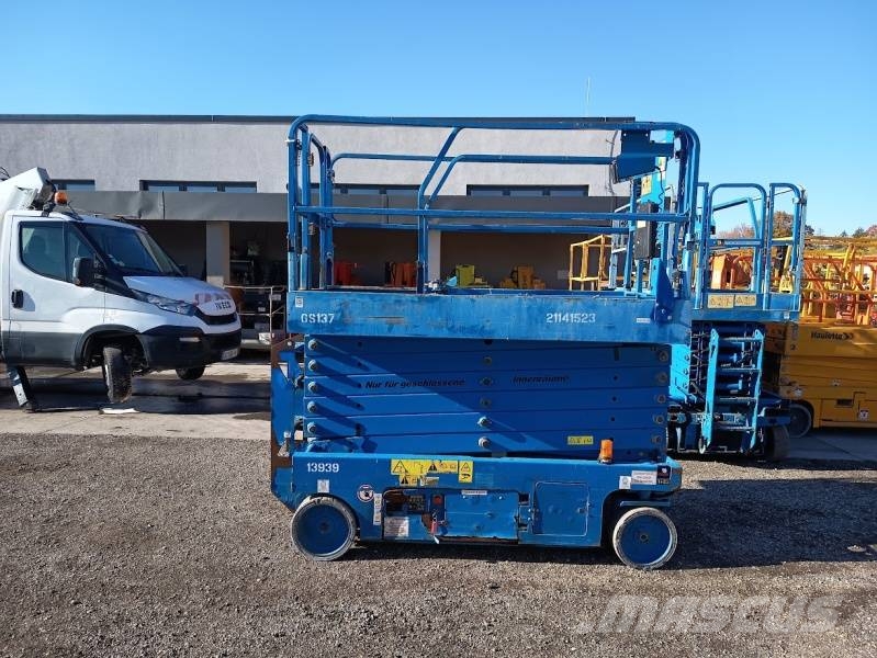 Genie GS4047 - 13,7m - electric Käärtõstukid