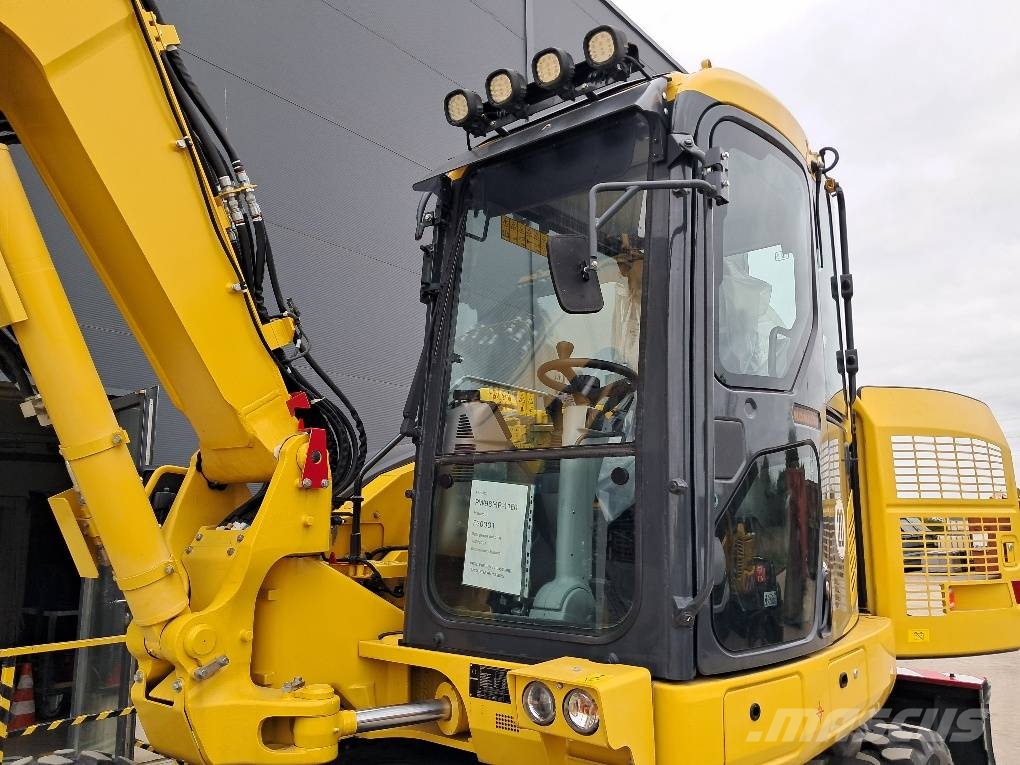 Komatsu PW98MR-11E0 Vidēja lieluma ekskavatori 7 t - 12 t
