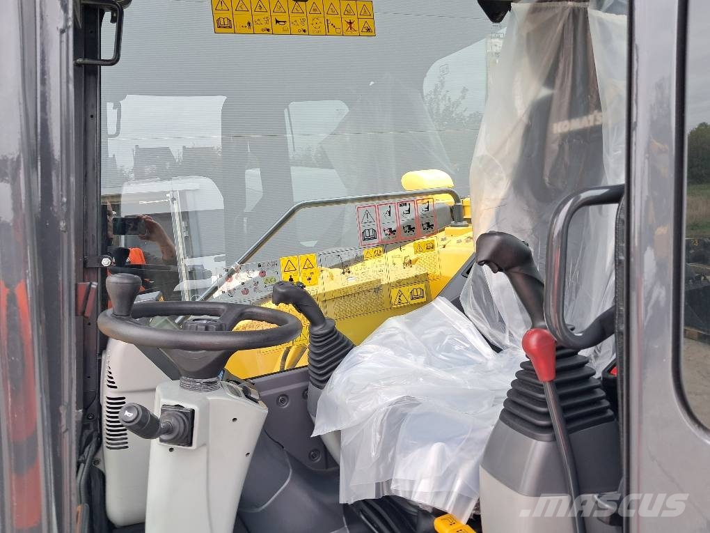 Komatsu PW98MR-11E0 Vidēja lieluma ekskavatori 7 t - 12 t