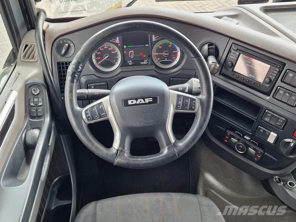 DAF XF 480 SSC 6x2*4 - Tautliner - Full air - Night cl Camiones caja cerrada