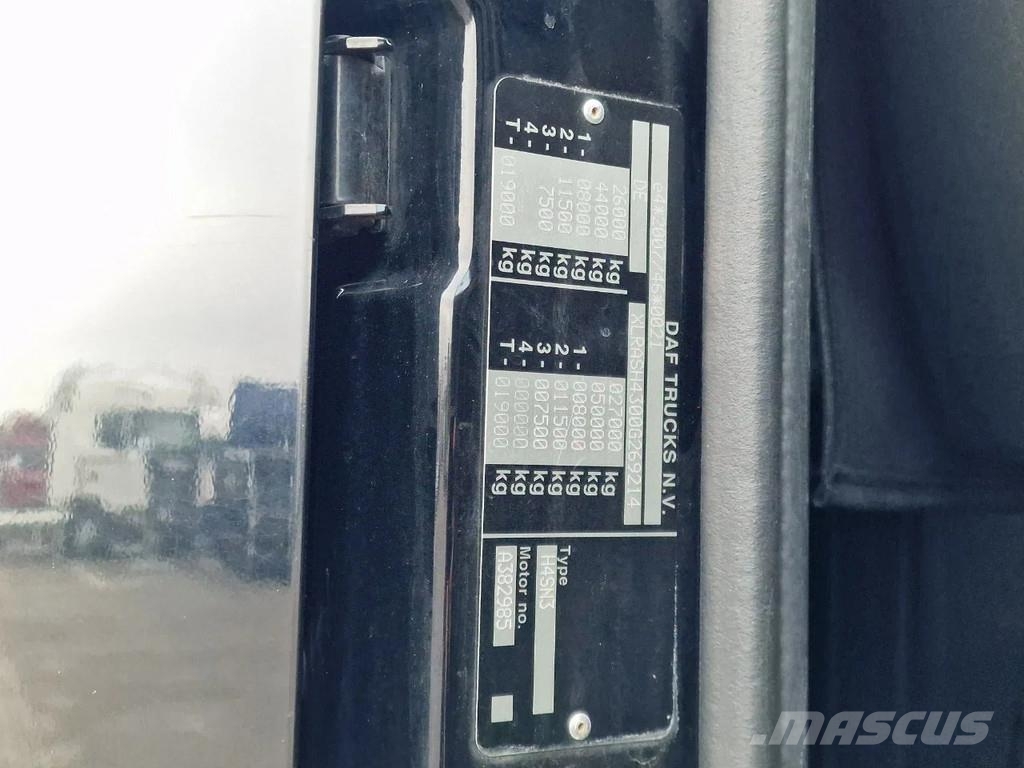 DAF XF 480 SSC 6x2*4 - Tautliner - Full air - Night cl Camiones caja cerrada