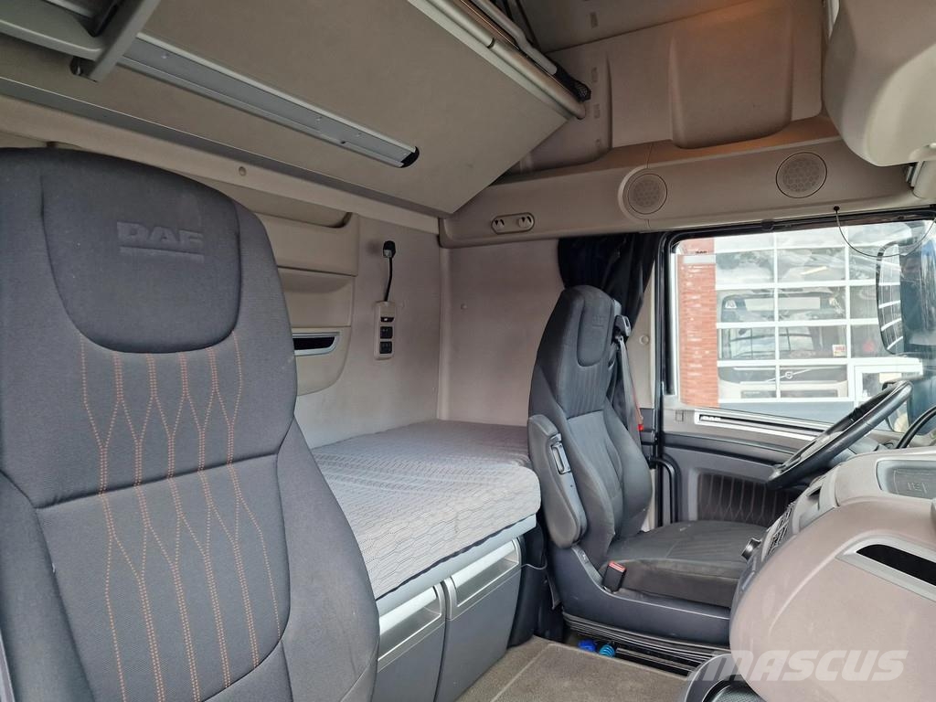 DAF XF 480 SSC 6x2*4 - Tautliner - Full air - Night cl Camiones caja cerrada