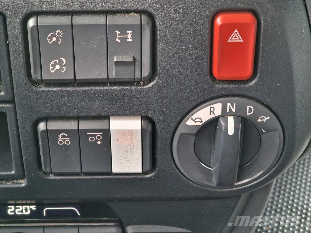 DAF XF 480 SSC 6x2*4 - Tautliner - Full air - Night cl Camiones caja cerrada