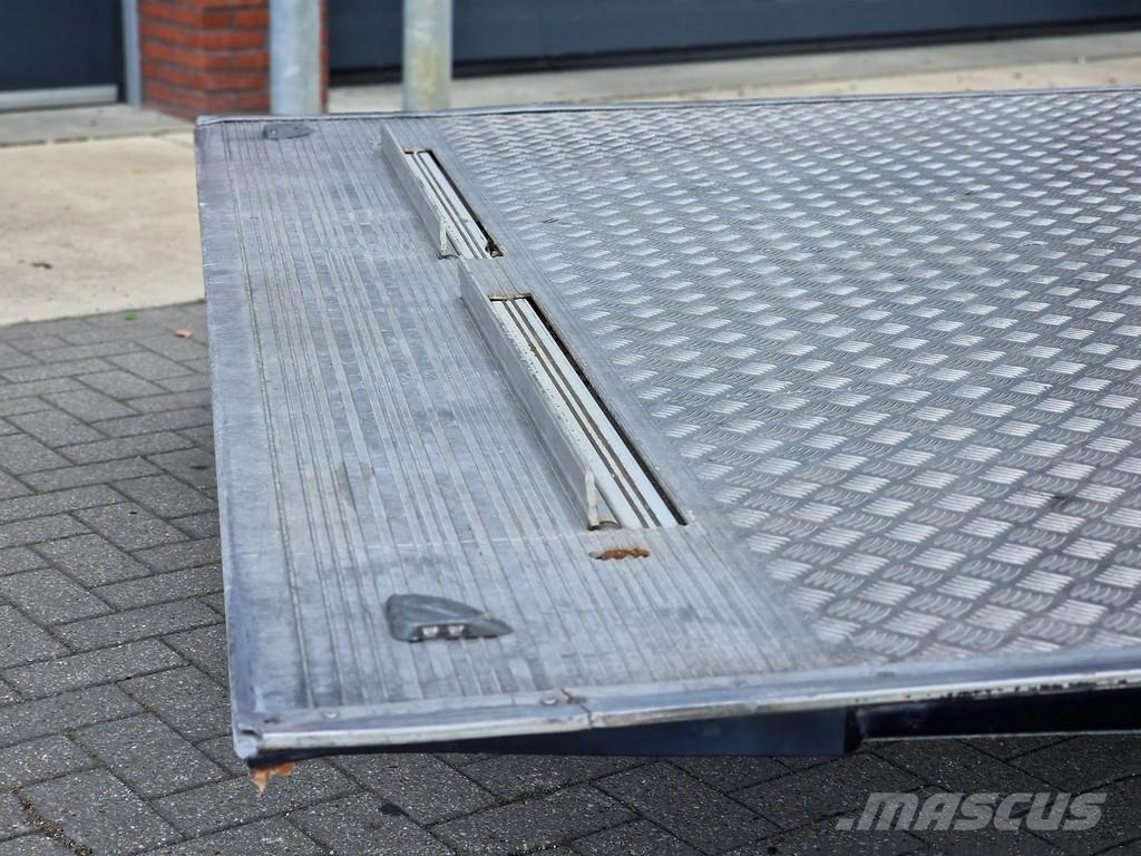 DAF XF 480 SSC 6x2*4 - Tautliner - Full air - Night cl Camiones caja cerrada