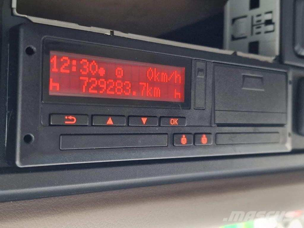 DAF XF 480 SSC 6x2*4 - Tautliner - Full air - Night cl Camiones caja cerrada
