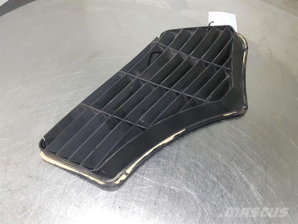 Atlas 65 - Engine hood/Motorhaube/Luchtrooster 섀시 및 서스펜션