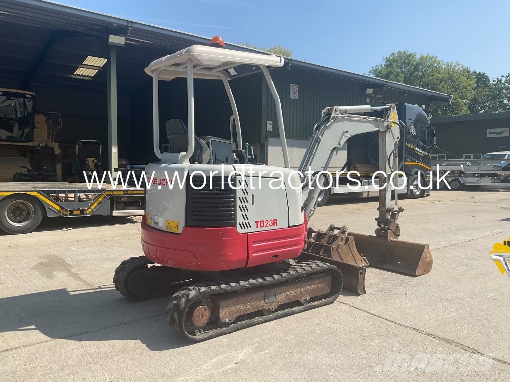 Takeuchi TB 23 R Mini pelle < 7t