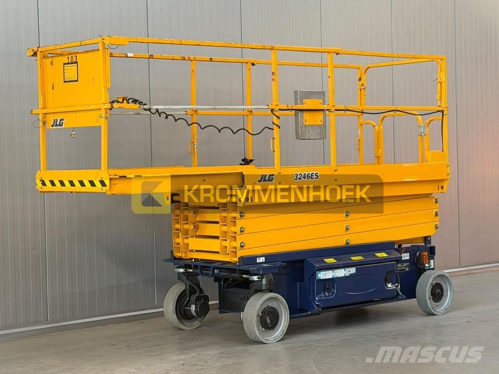 JLG 3246 ES Scissor lifts