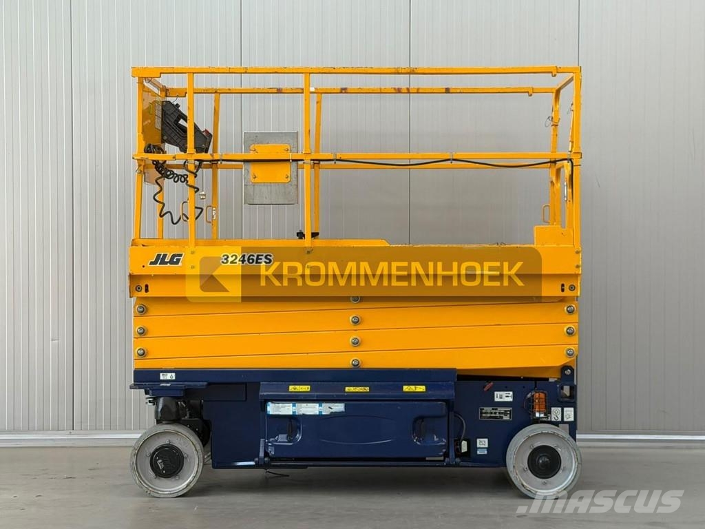 JLG 3246 ES Scissor lifts