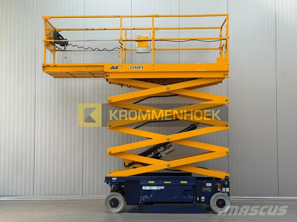 JLG 3246 ES Scissor lifts